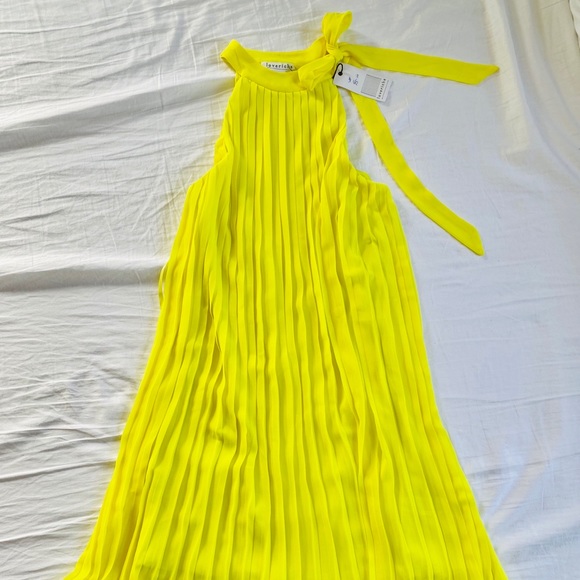 Yellow Pleated Shift Dress - Picture 2 of 7